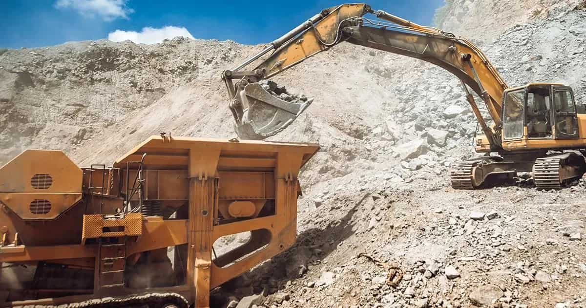 Contratar maquinaria para minería: costos y proveedores confiables